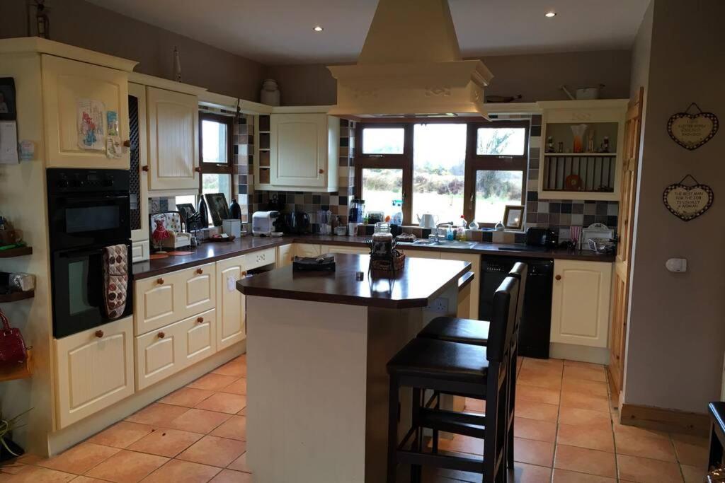 Annies Meadow. Villa Knock  Exterior photo